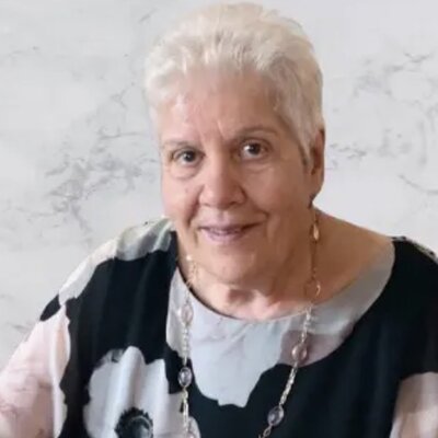 In loving memory of Iolanda Carmela Creglia
